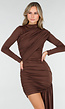 Bruine Asymmetrische Mini Jurk met Lange Mouw en Draping