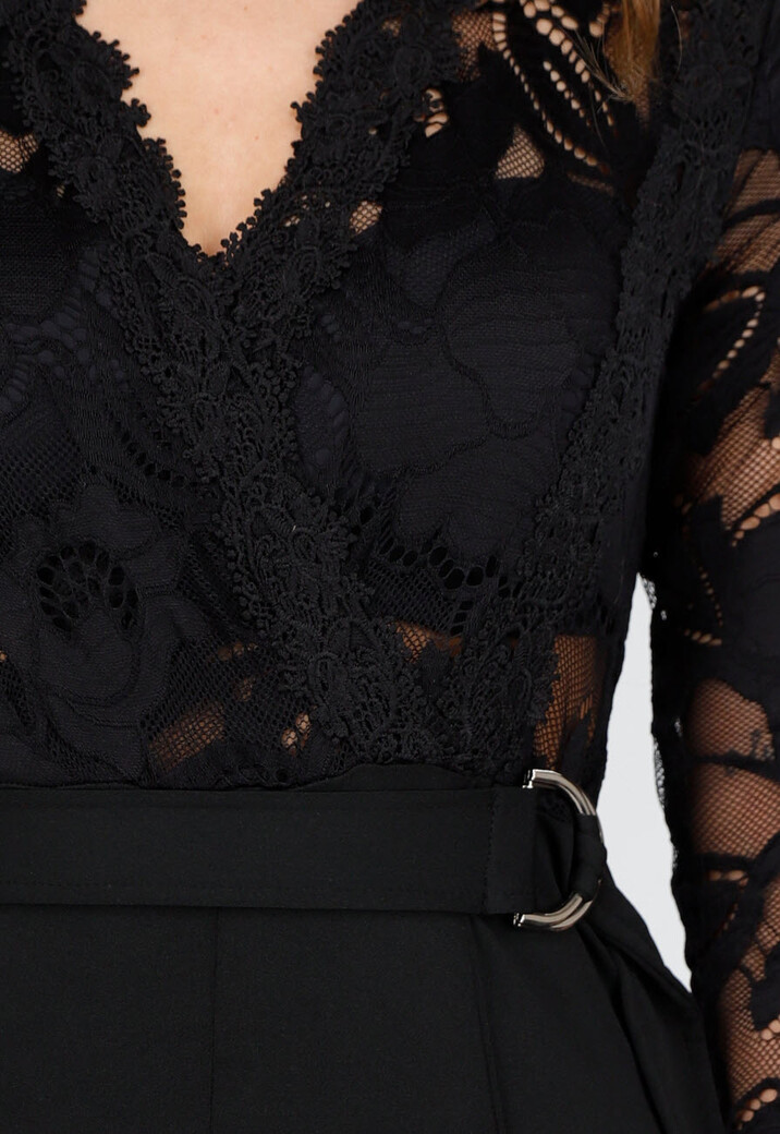 Nette Zwarte Jumpsuit met Kant en Tailleriem