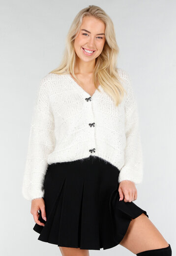Wit Gebreid Vest met Strikknopen