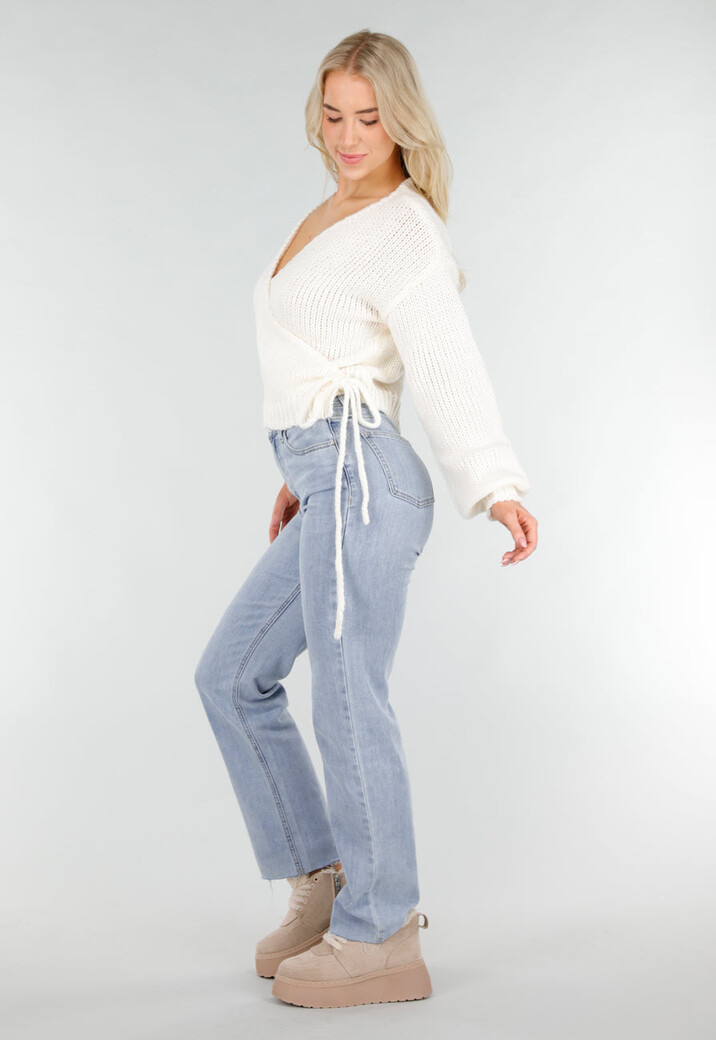 Crèmekleurige Gebreide Overslagtrui met V-Hals en Geribde Boorden