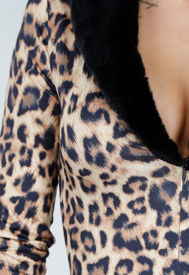Leopard Print Jumpsuit met Bontkraag