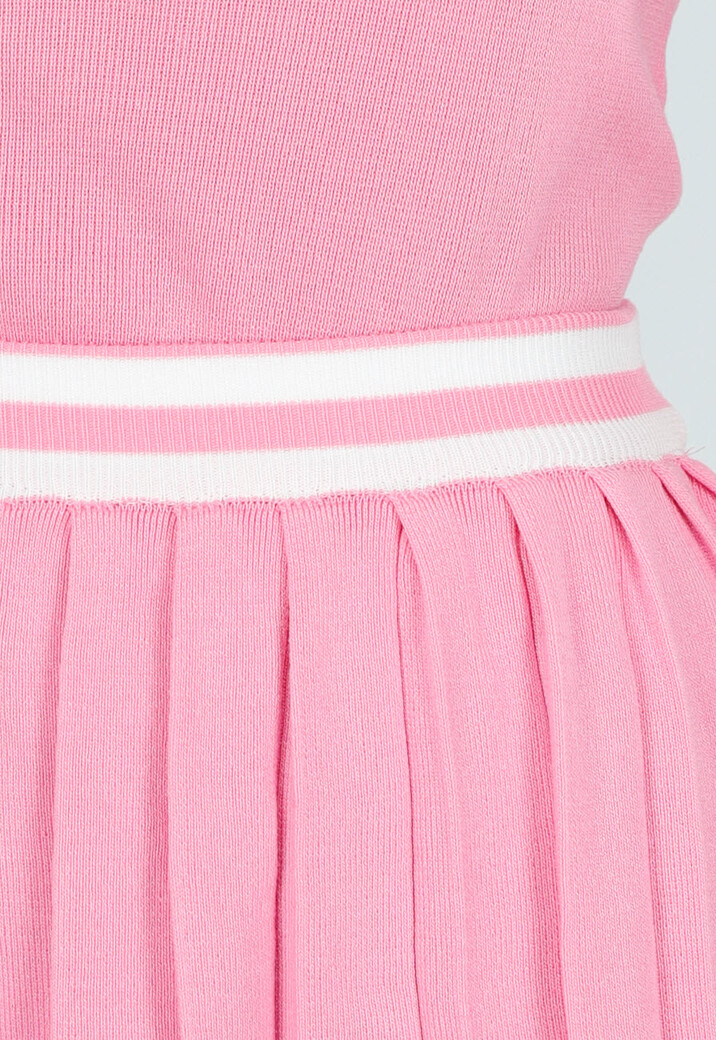 Roze Stretch Set met Polo Top en Plissé Rok