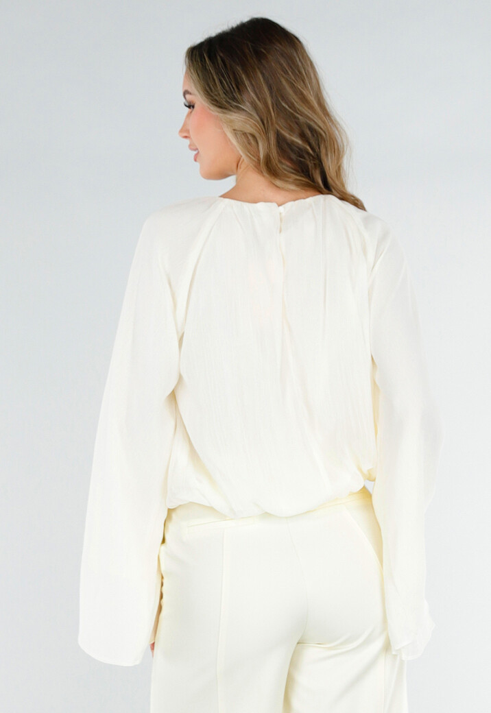 Butter Yellow Blouse met Wijde Mouwen