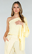 Pastel Gele One Shoulder Top met Wijde Mouwen