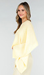 Pastel Gele One Shoulder Top met Wijde Mouwen