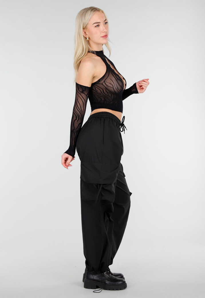 Zwarte Fishnet Halter Crop Top met Cut Out en Open Schouders