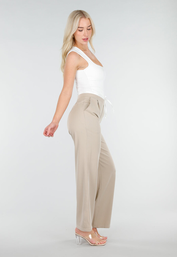 Witte Body met Vierkante Hals en Brede Bandjes