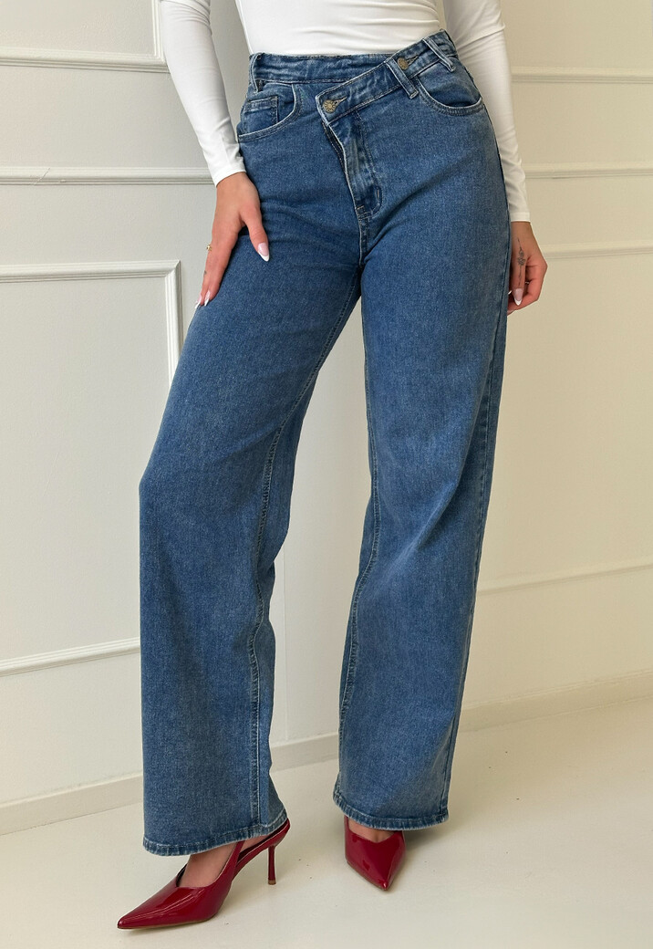 Blauwe Rechte Jeans met Asymmetrische Sluiting
