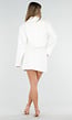 Witte Cropped Blazer met Lange Mouwen en Goudkleurige Knopen
