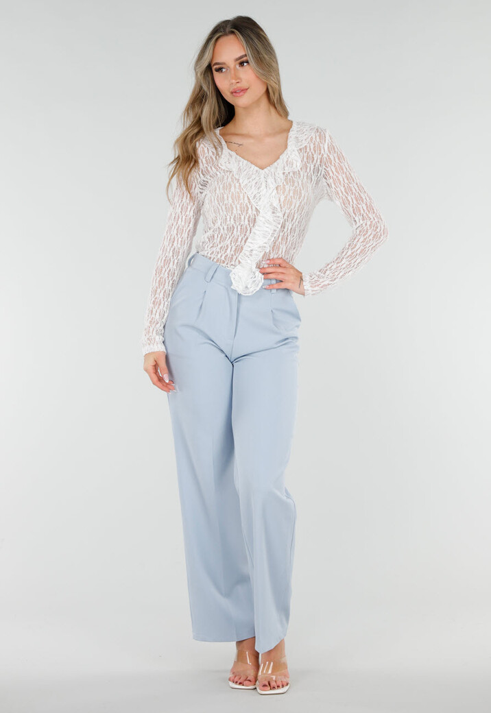 Witte Kant Top met Ruches en Lange Mouwen