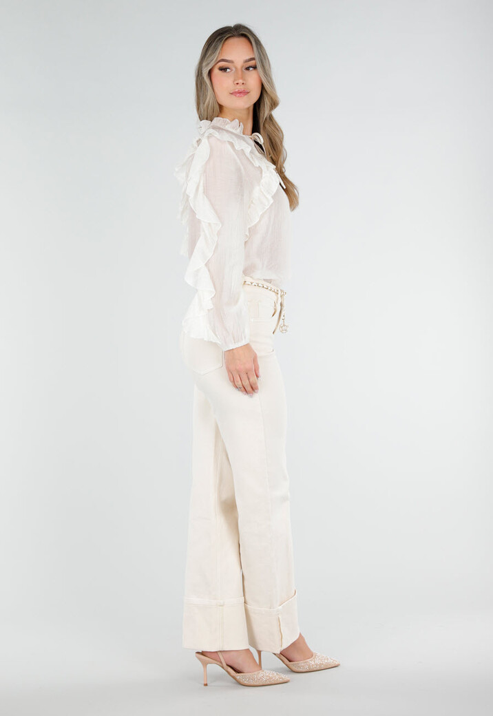 Beige Ruffle Blouse met Lange Mouwen en Striksluiting