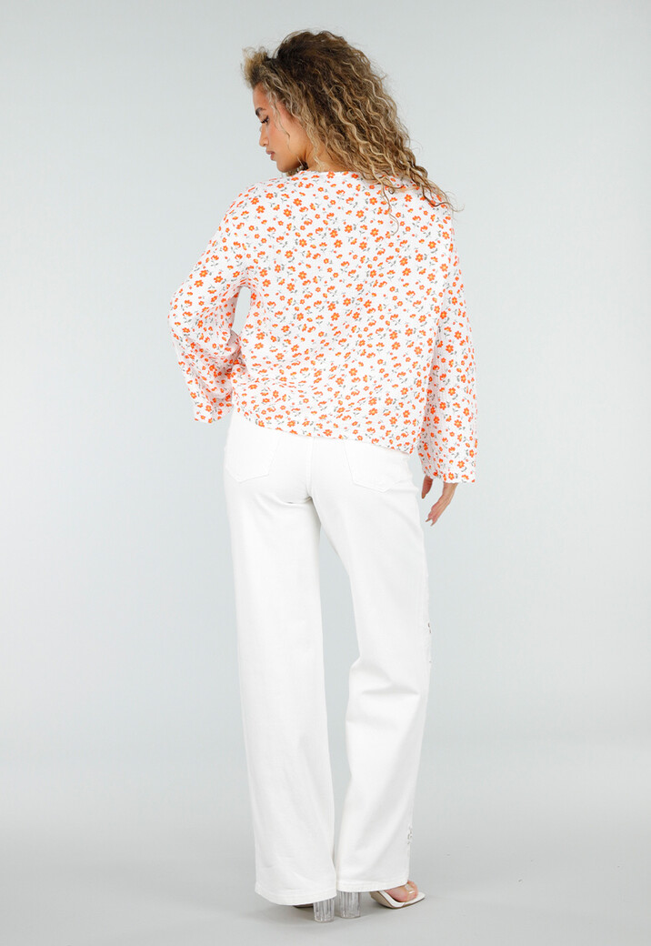 Witte Blouse met Oranje Bloemenprint en Striksluiting Voor