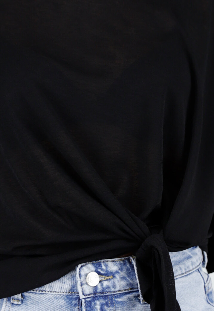 Zwarte Top met Knoopdetail en Korte Mouwen