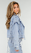 Lichtblauw Denim Jasje met Veterdetails en Ruffle Schouders