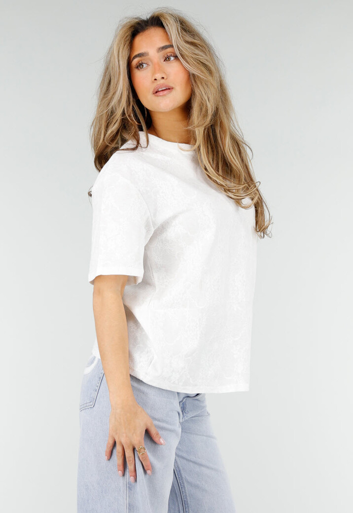 Wit Kanten T-shirt met Korte Mouwen en Ronde Hals