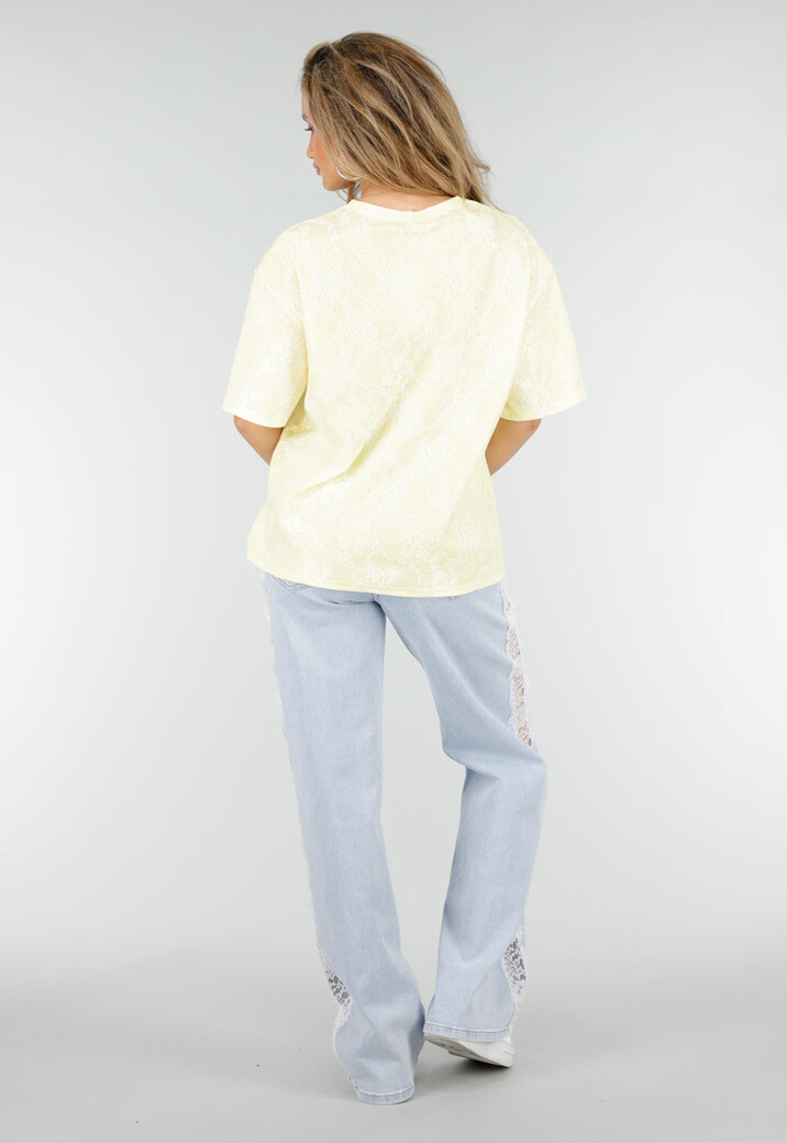 Butter Yellow Kanten T-shirt met Korte Mouwen en Ronde Hals