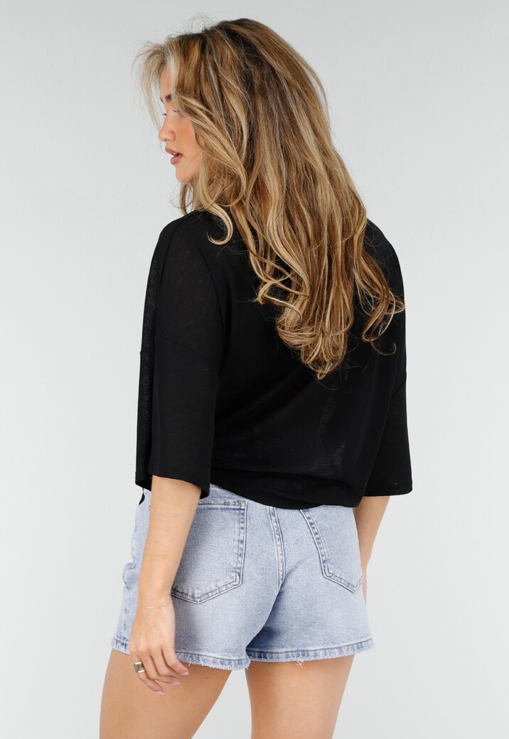 Zwarte Top met Knoopdetail en Korte Mouwen