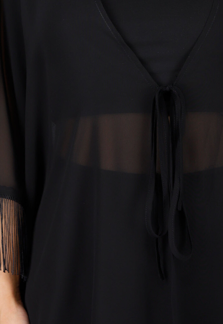 Zwarte Kimono met Halflange Mouwen en Franjes