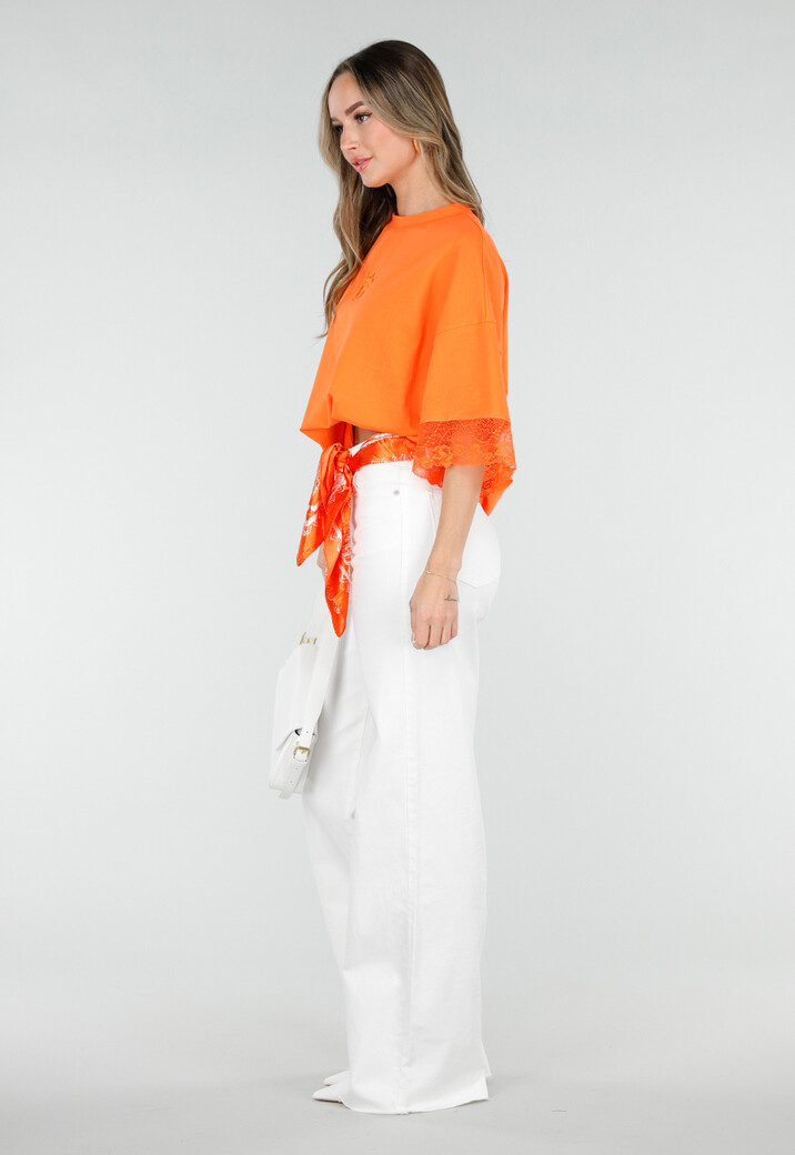 Oranje Oversized T-Shirt met Borduursel en Kanten Mouwen