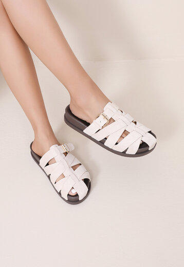 Crème Suède Slippers met Gespen