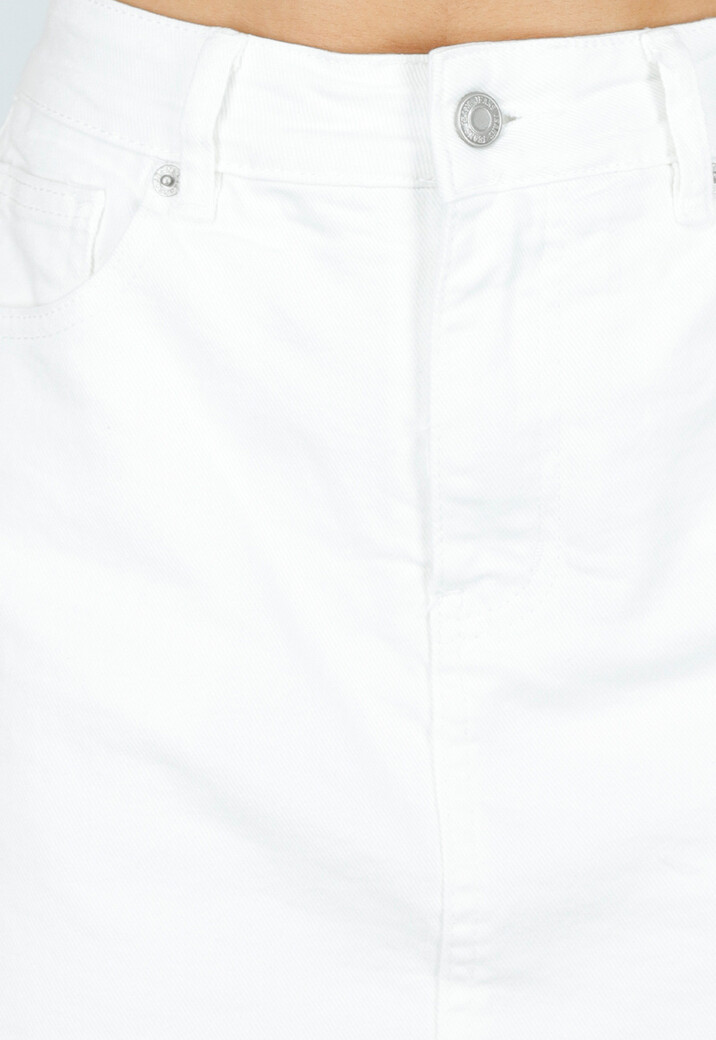 Witte Denim Skort met Rechte Pasvorm en Steekzakken