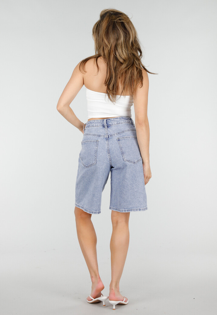Lichtblauwe Denim Bermuda Shorts met Rechte Pijpen en Zakken