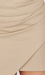 Beige Mini Rok met Overslag en Stretch en Aansluitende Pasvorm