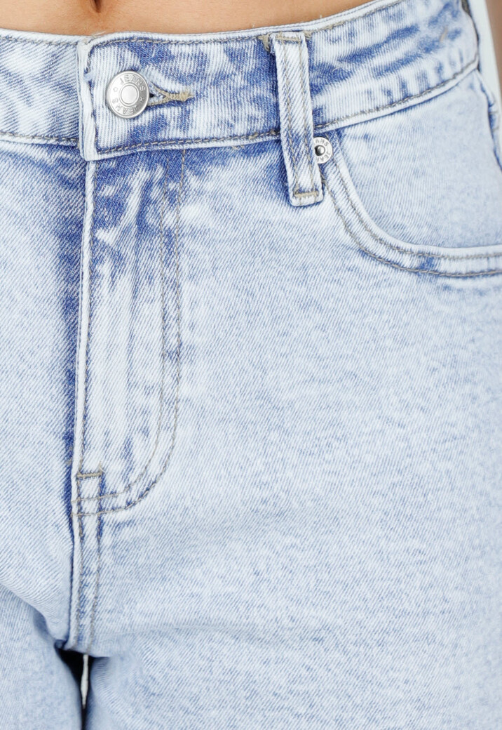 Lichtblauwe Denim Shorts met Stretch, Hoge Taille en Korte Lengte