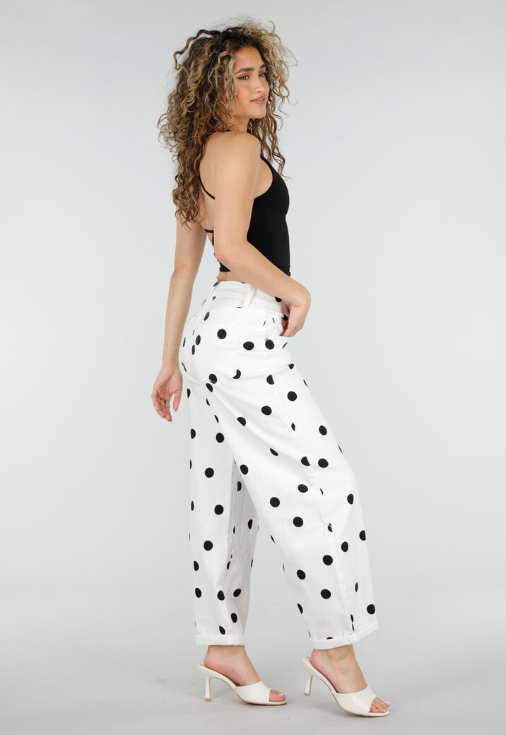 Witte Barrel Jeans met Zwarte Stippen en Hoge Taille
