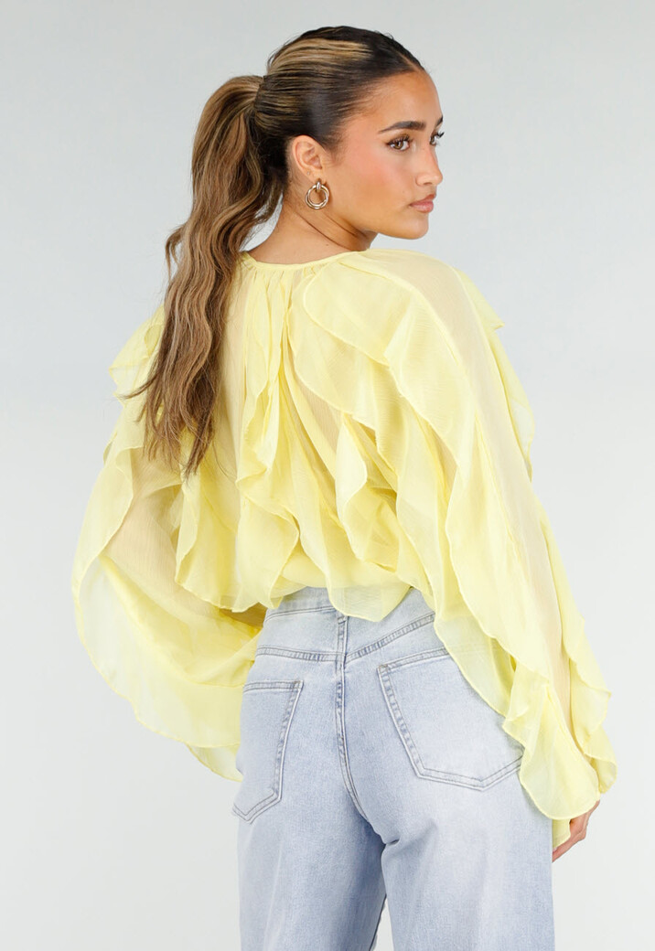 Gele Chiffon Blouse met Ruffles Lange Mouwen en Knopen