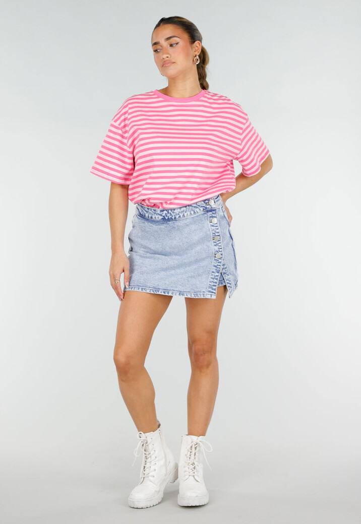 Roze Gestreept T-shirt met Korte Mouwen en Ronde Hals