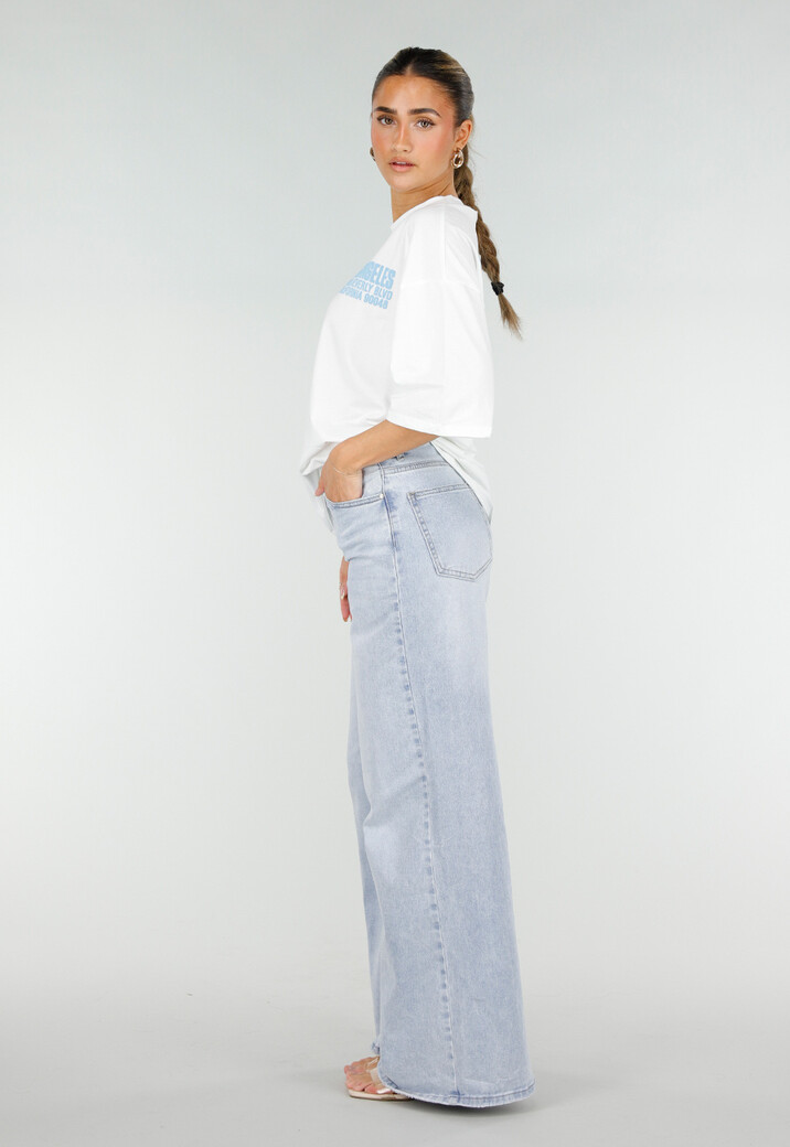 Wit T-shirt met Blauwe Backprint, Ronde Hals en Korte Mouwen