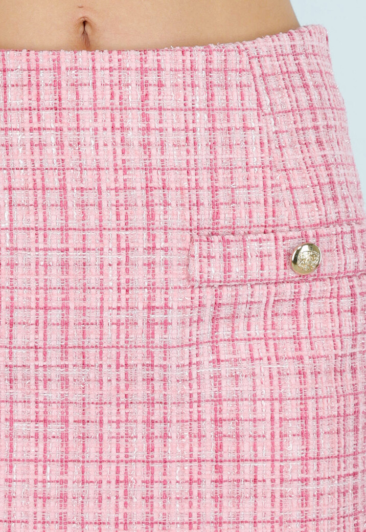 Roze Tweed Mini Rok met Rafelrand en Gouden Knopen