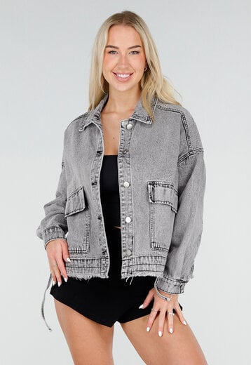 Grijze Denim Jas met Klepzakken