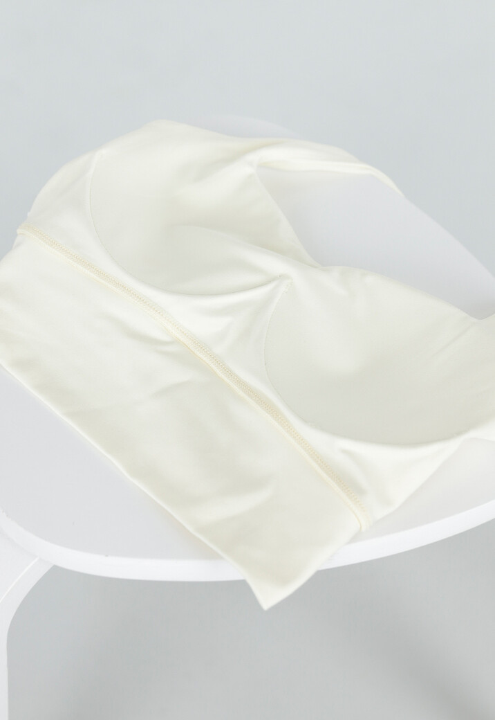 Butter Yellow Haltertop met Padded Cups en Open Rug