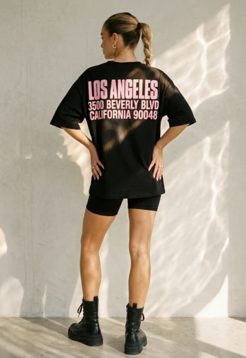Zwart Oversized T-shirt met Roze Tekst