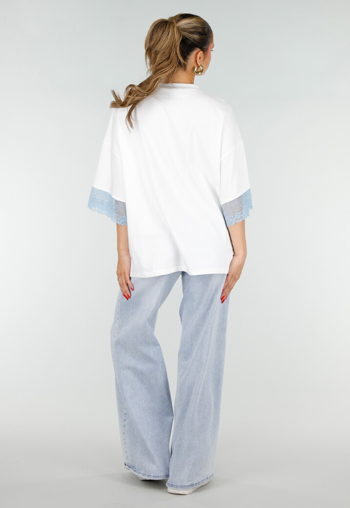 Wit Oversized T-Shirt met Blauw Kant