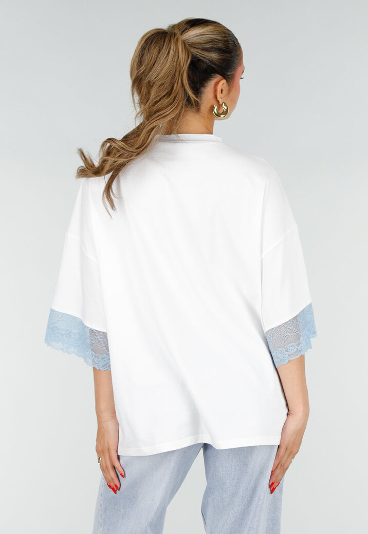 Wit Oversized T-Shirt met Blauw Kant