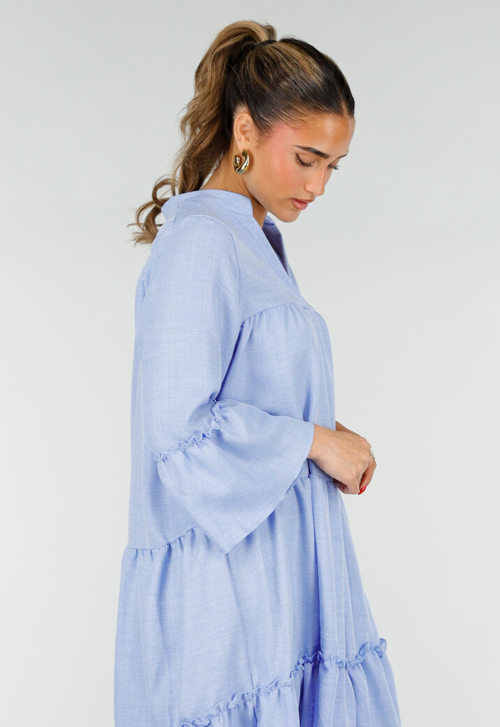 Lichtblauwe Midi Jurk met V-hals en Ruffle Details