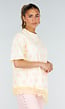 Lichtgeel T-Shirt met Roze Stippen en Kant