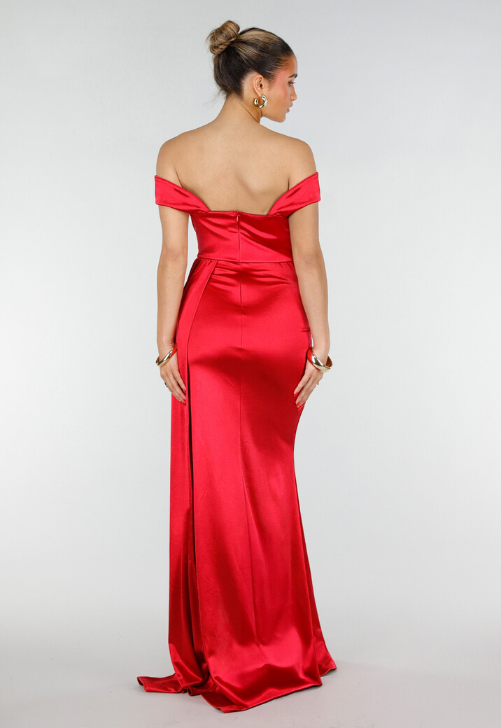 Rode Stretch Satijnen Off Shoulder Maxi Jurk met Split