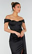 Zwarte Satin Off Shoulder Galajurk met Split