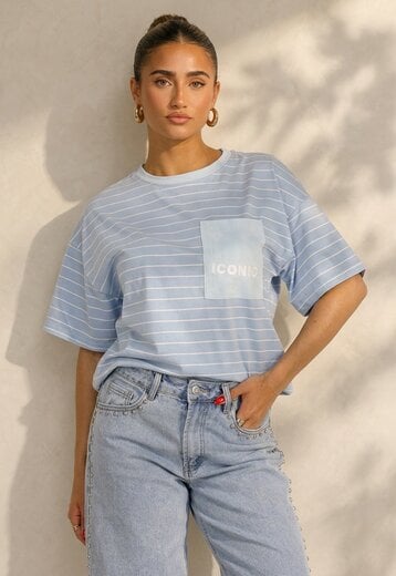 Lichtblauw Gestreept T-shirt met Borstzak