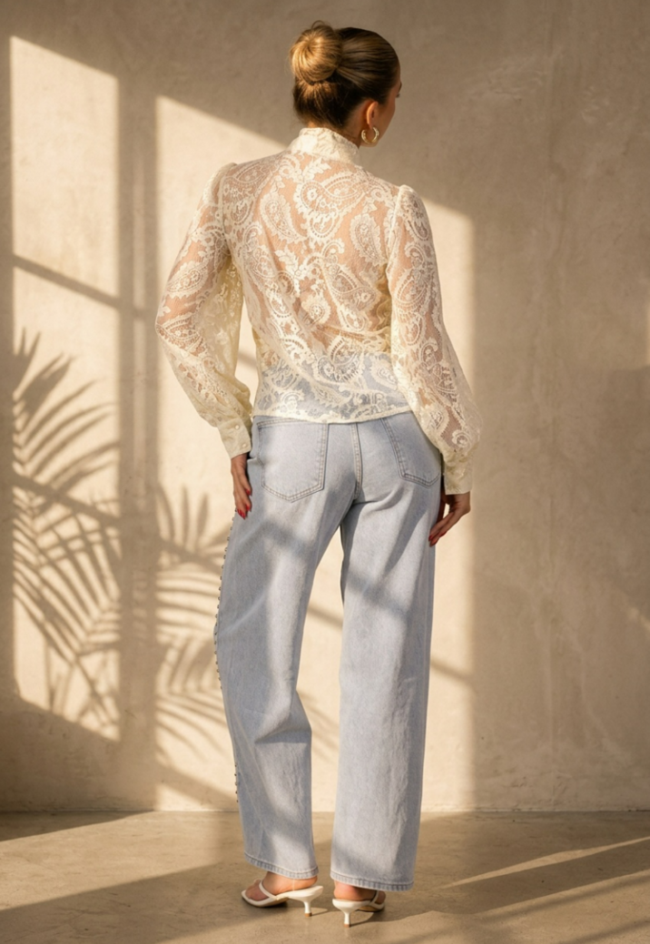 Lichtgele Transparante Kanten Blouse met Strikkraag en Lange Mouwen