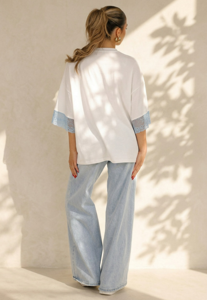 Wit Oversized T-Shirt met Blauw Kant