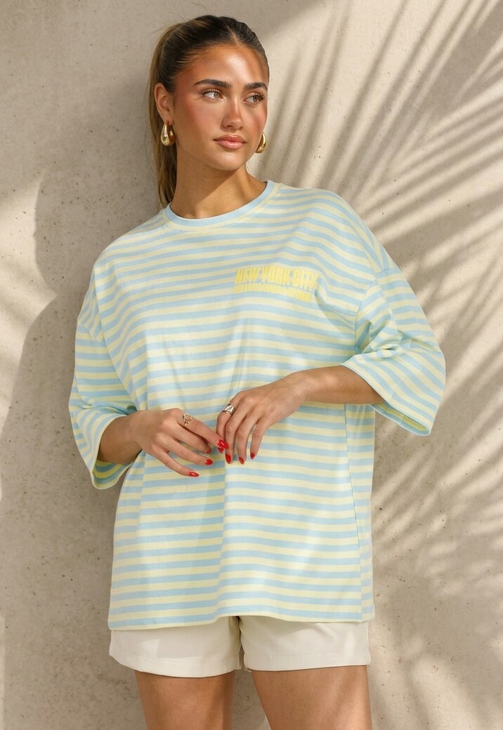 Lichtblauw Geel Gestreepte Oversized T-shirt met Tekstprint