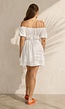 Stijlvolle Off-Shoulder Witte Jurk met Veel Stretch
