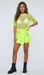 Neongele Fishnet Crop Top met Korte Mouwen