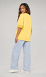 Geel Oversized T-Shirt met Kantmouwen en Borduring