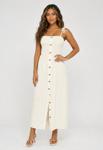 Crème Maxi Jurk met Smokwerk en Knopen